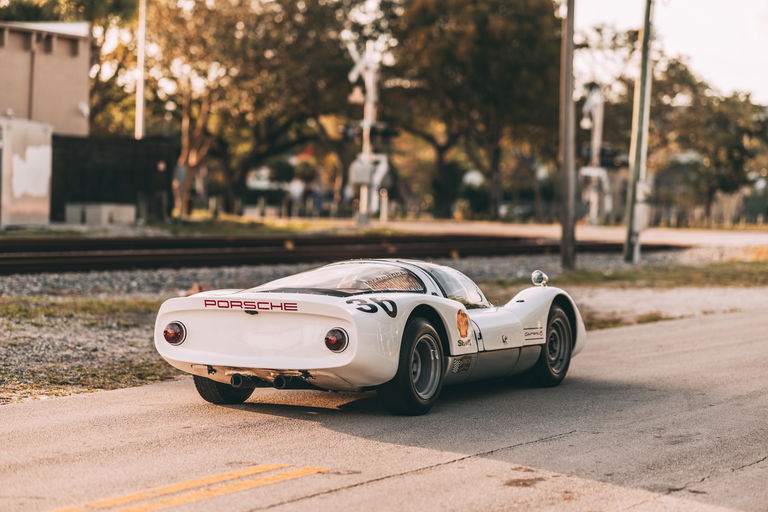 Porsche 906 Carrera 6
