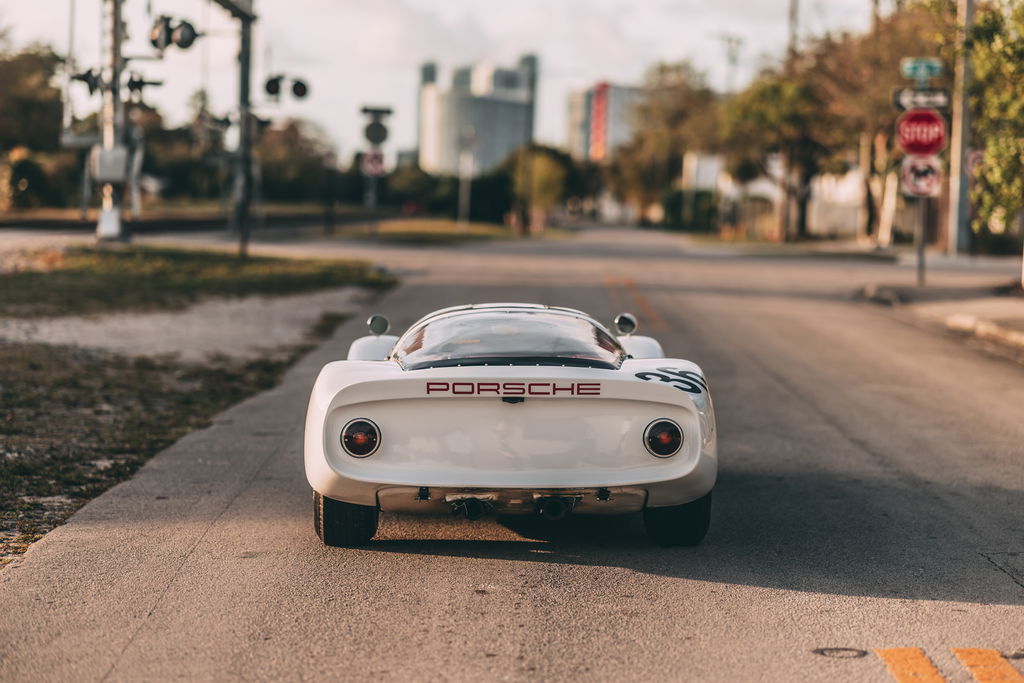 Porsche 906 Carrera 6