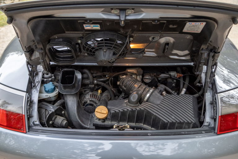 Porsche 996 Carrera 4