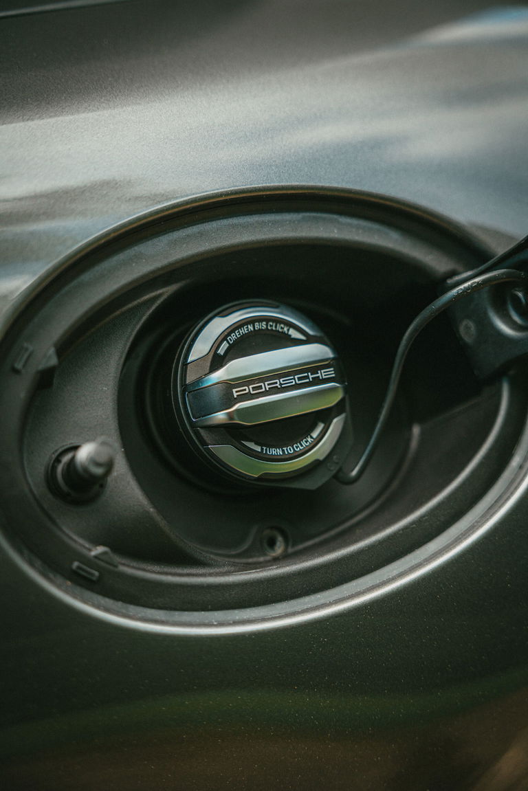 Porsche 992 Sport Classic