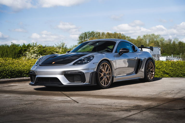 Porsche 718 Cayman GT4 RS