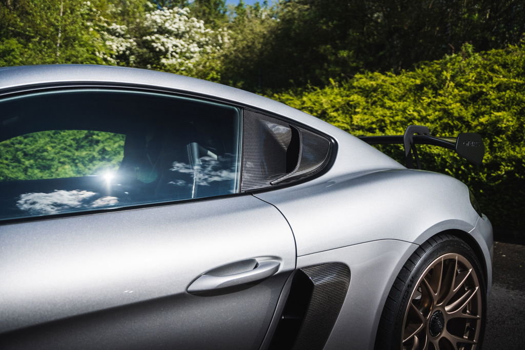 Porsche 718 Cayman GT4 RS