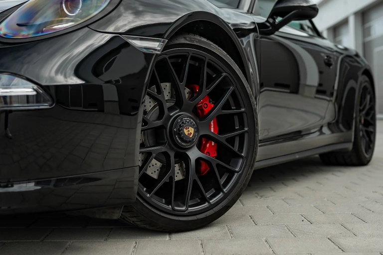 Porsche 991 Carrera 4 GTS