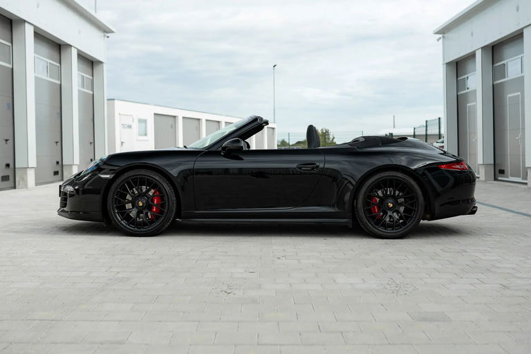 Porsche 991 Carrera 4 GTS