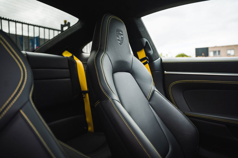 Porsche 992 Carrera 4S