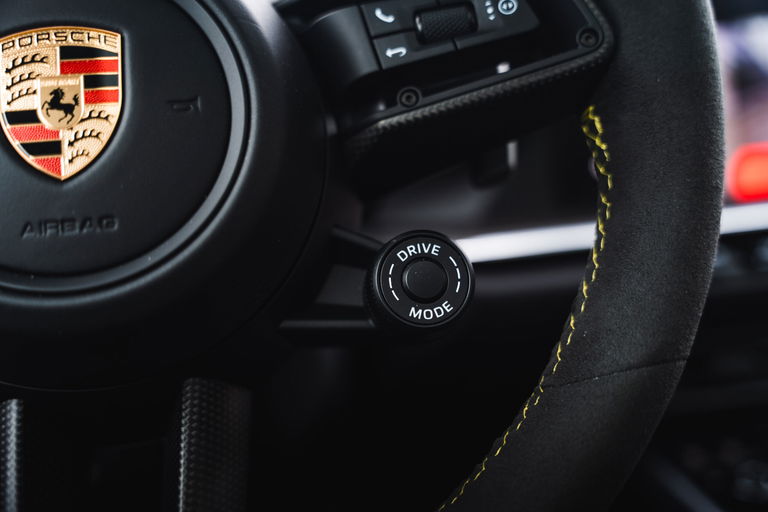 Porsche 992 Carrera 4S