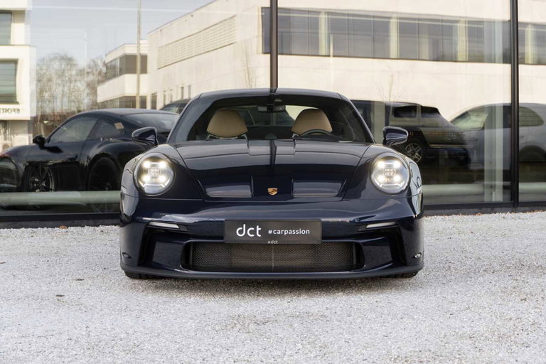 Porsche 992 GT3 Touring