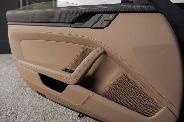 Porsche 992 GT3 Touring