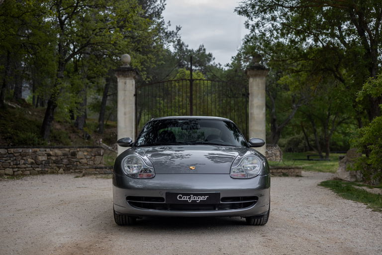 Porsche 996 Carrera 4