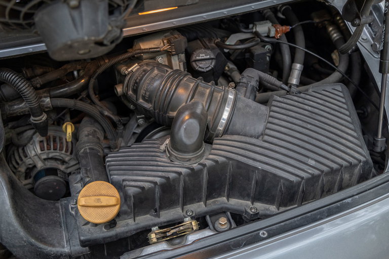 Porsche 996 Carrera 4