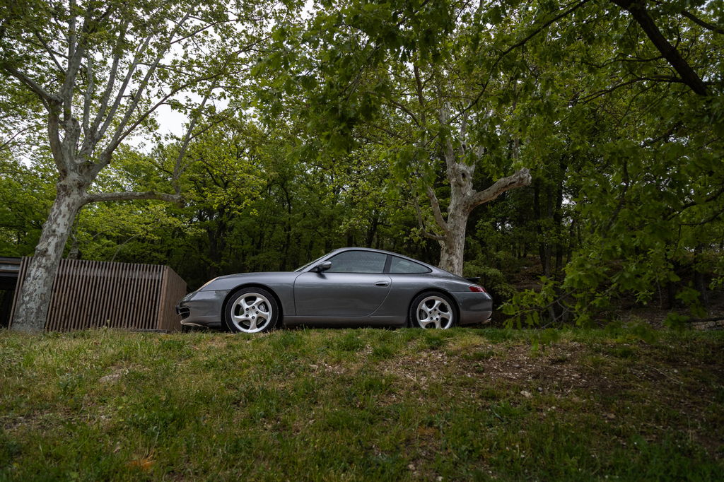 Porsche 996 Carrera 4