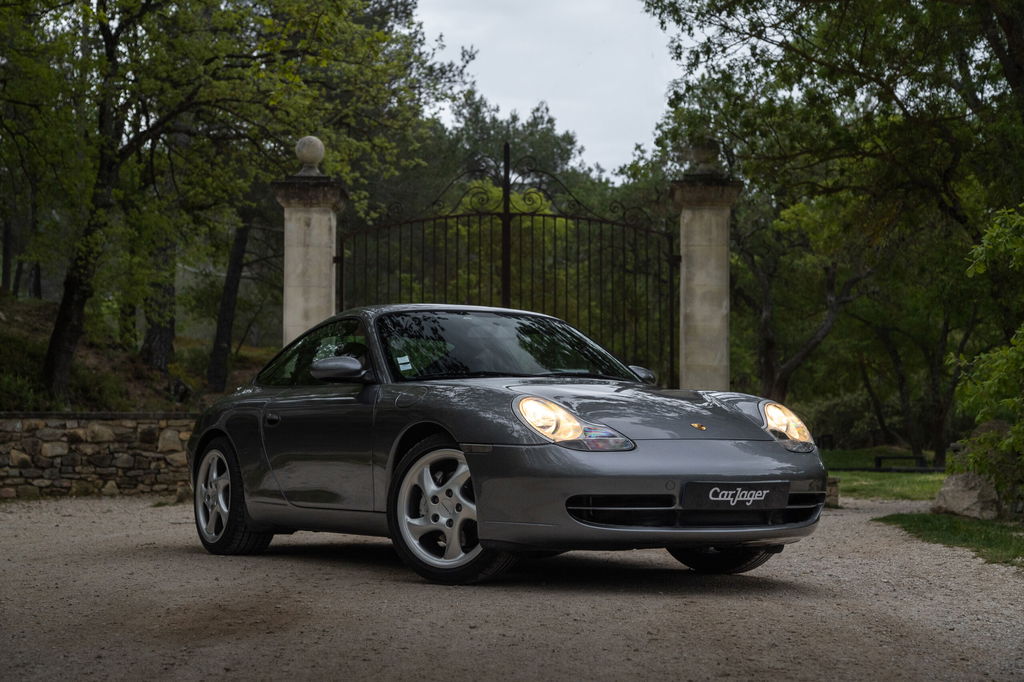 Porsche 996 Carrera 4