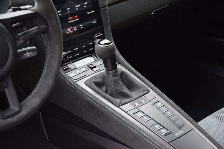 Porsche 718 Cayman GT4 RS