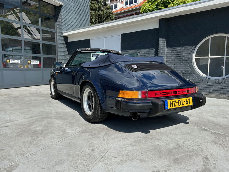 Porsche 911 Carrera 3.2