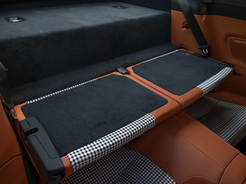 Porsche 992 Sport Classic