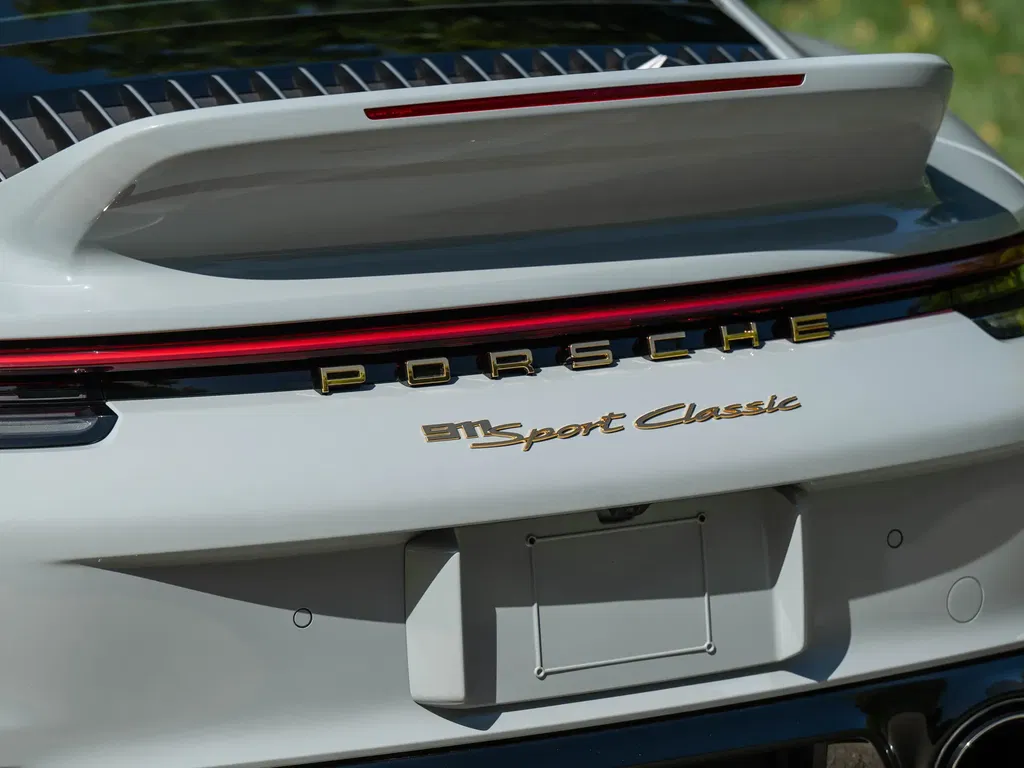 Porsche 992 Sport Classic