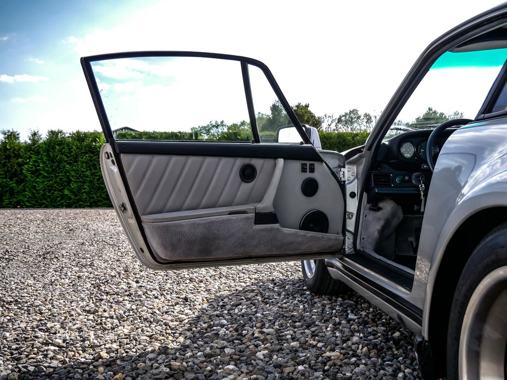 Porsche 911 Turbo 3.3