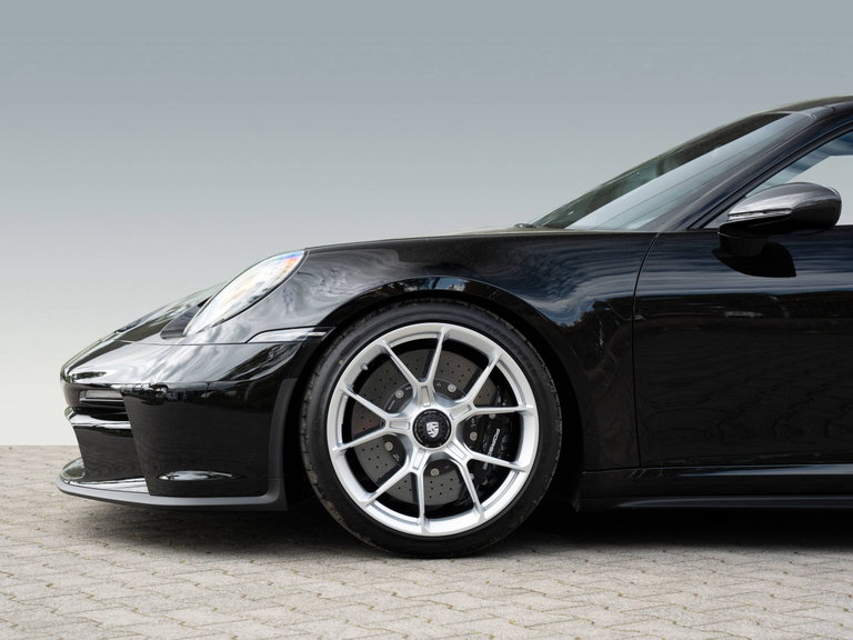 Porsche 992 GT3 Touring