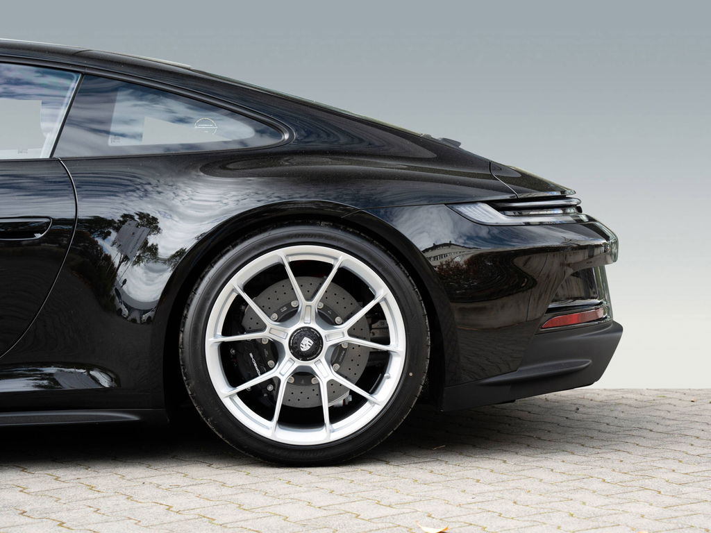 Porsche 992 GT3 Touring