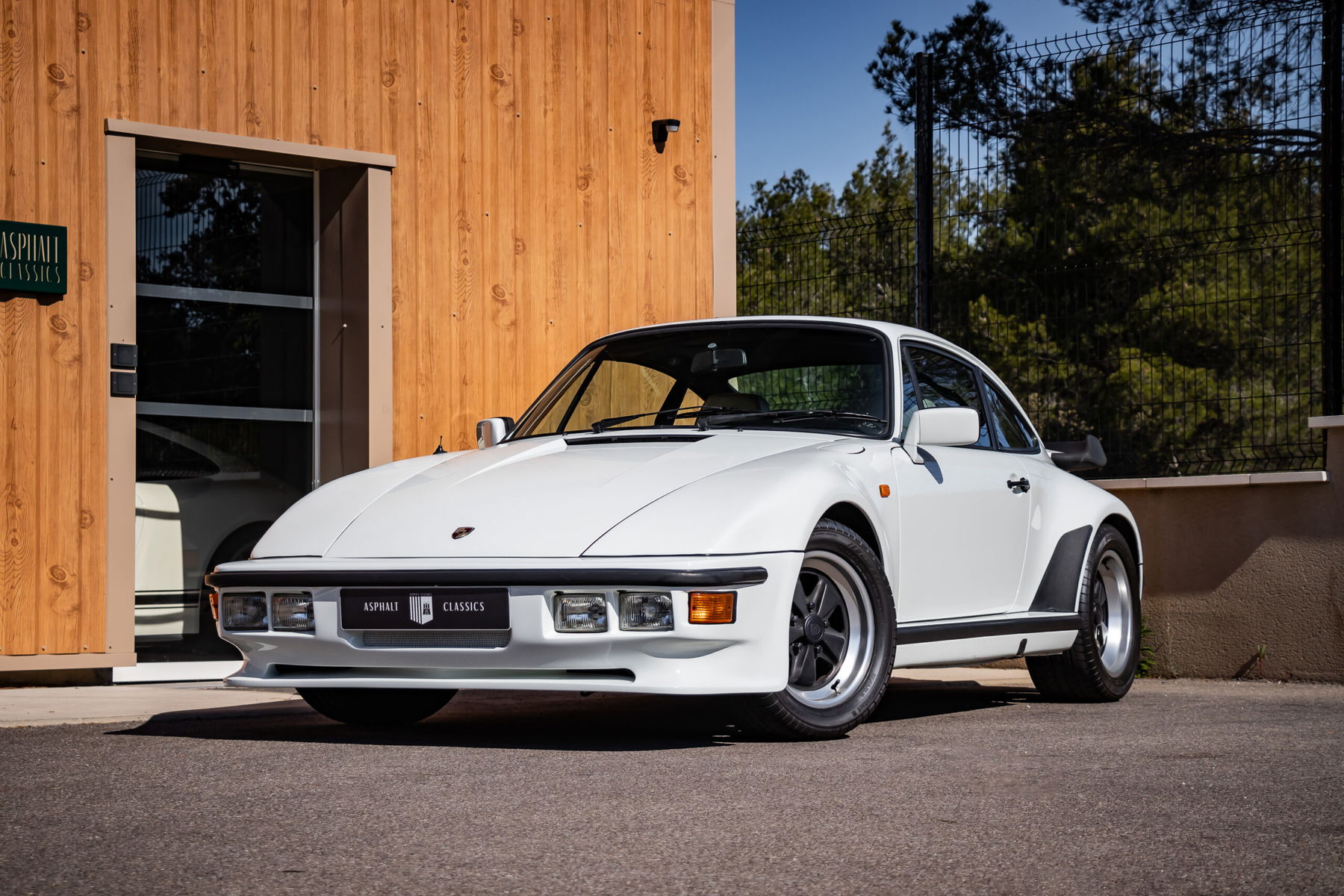 Porsche 930 Turbo Slantnose M505/506 - elferspot.com - Magazine