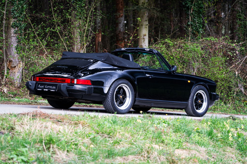 Porsche 911 Carrera 3.2