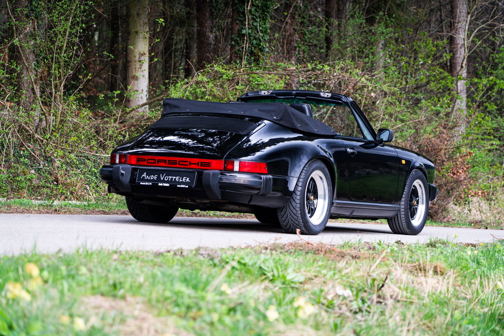 Porsche 911 Carrera 3.2