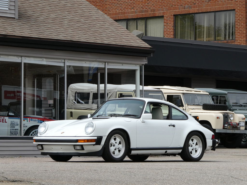 Porsche 911 Carrera 3.2