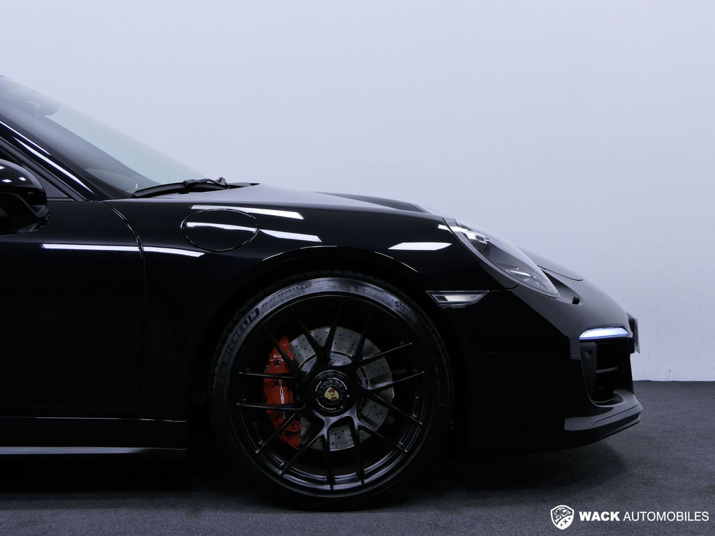 Porsche 991.2 Carrera GTS