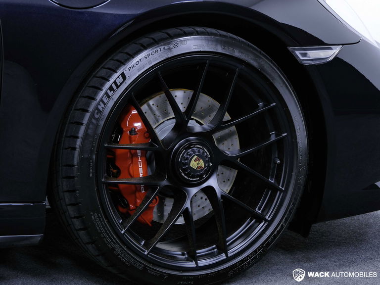 Porsche 991.2 Carrera GTS