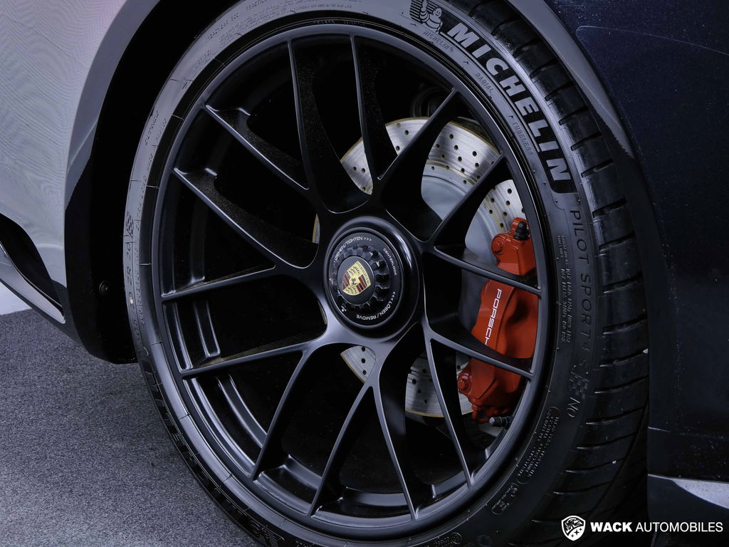 Porsche 991.2 Carrera GTS