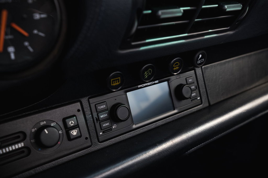 Porsche 964 Carrera 2 Cabrio WTL