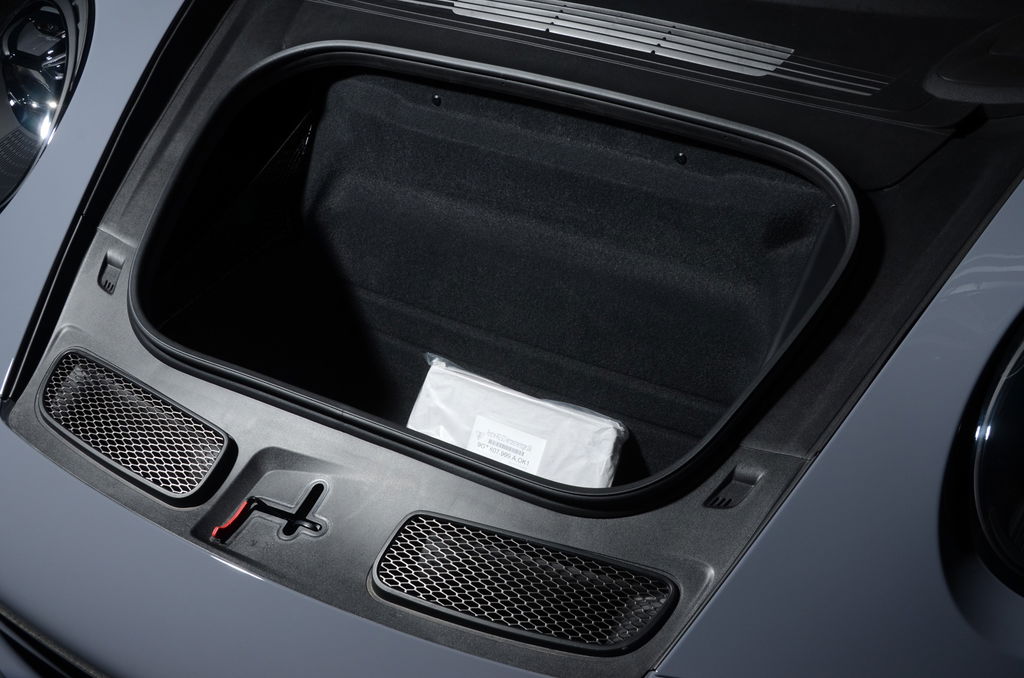 Porsche 992 GT3 Touring