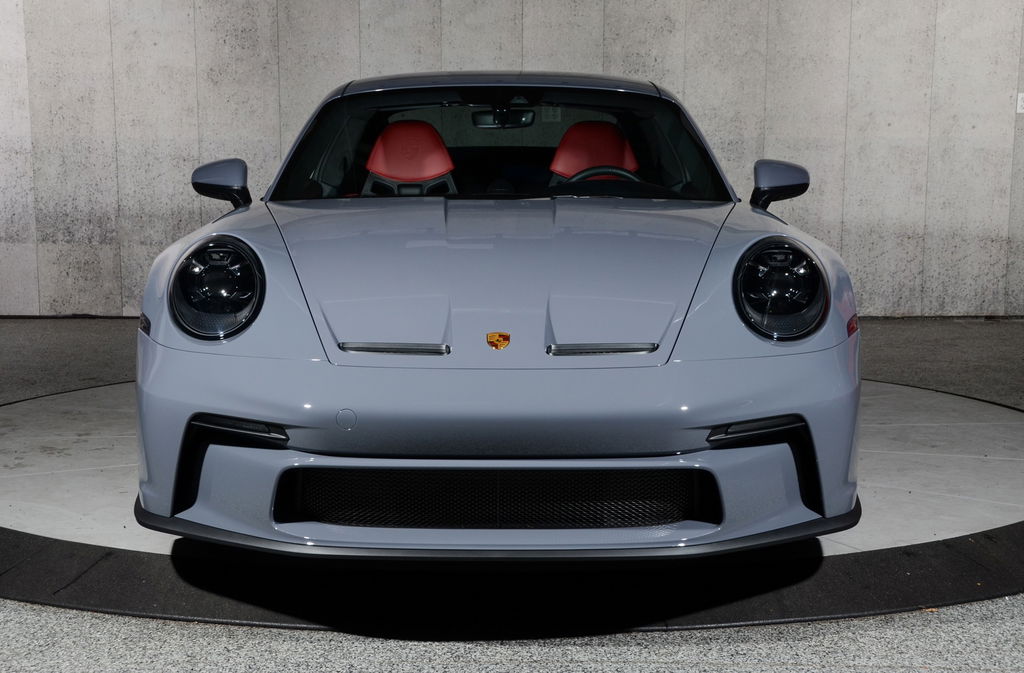 Porsche 992 GT3 Touring
