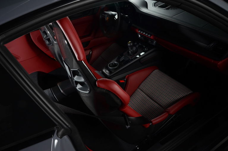 Porsche 992 GT3 Touring