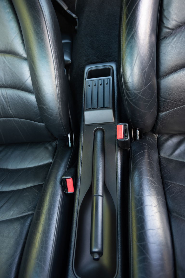 Porsche 993 Carrera 4