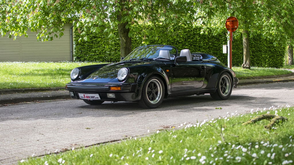 Porsche 911 Carrera 3.2 Speedster