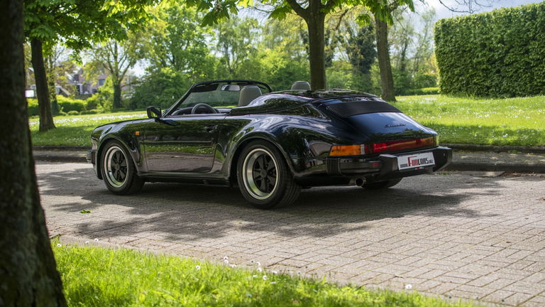 Porsche 911 Carrera 3.2 Speedster