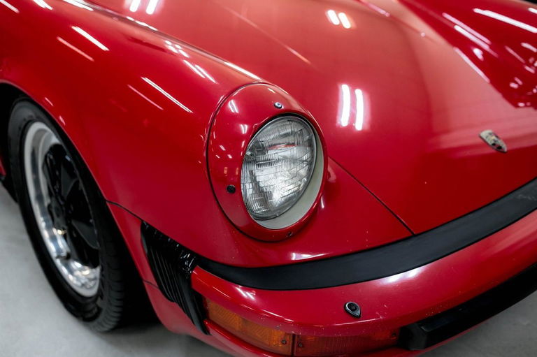 Porsche 911 Carrera 3.2 (US)