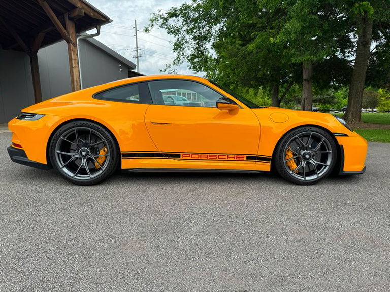 Porsche 992 GT3 Touring