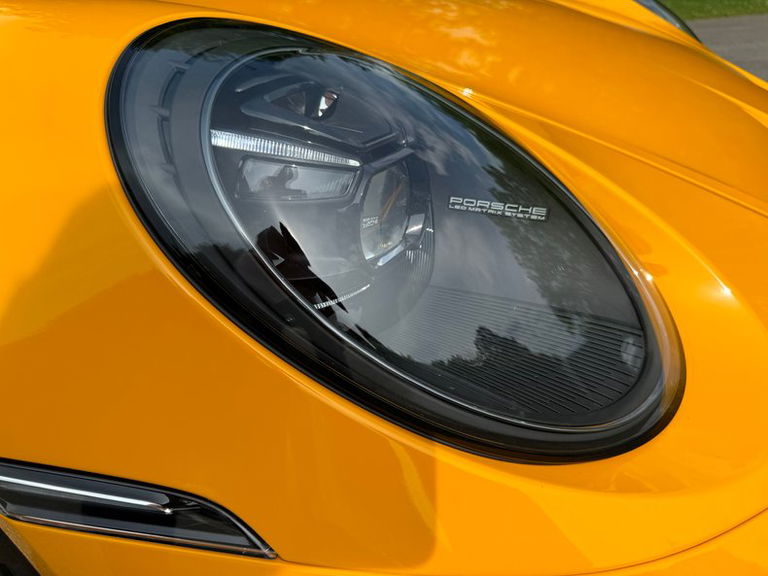 Porsche 992 GT3 Touring