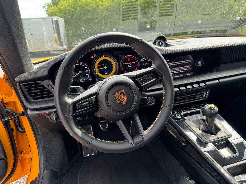 Porsche 992 GT3 Touring