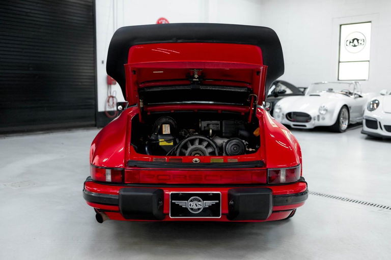 Porsche 911 Carrera 3.2 (US)