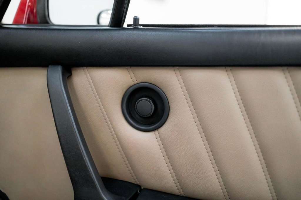 Porsche 911 Carrera 3.2 (US)