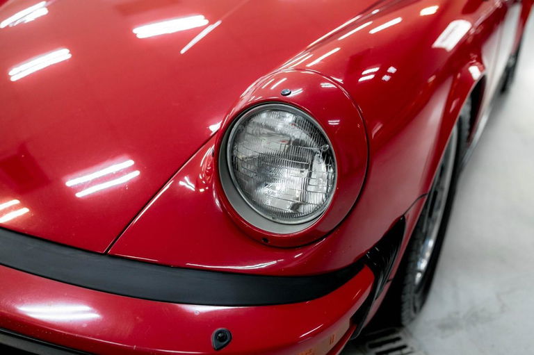 Porsche 911 Carrera 3.2 (US)