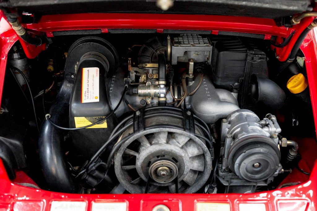 Porsche 911 Carrera 3.2 (US)