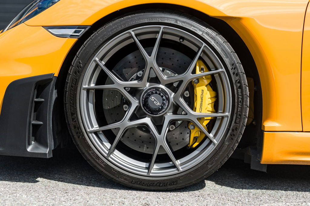 Porsche 718 Cayman GT4 RS