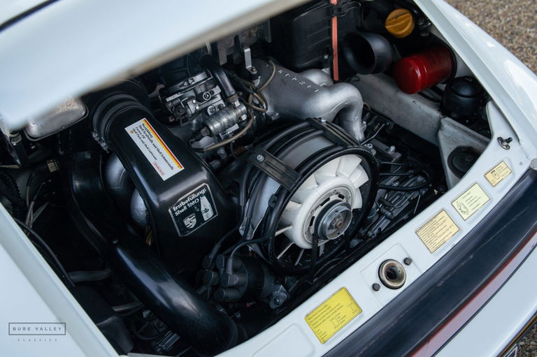 Porsche 911 Carrera 3.2