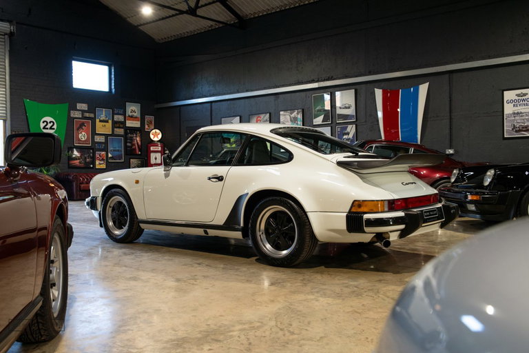 Porsche 911 Carrera 3.2