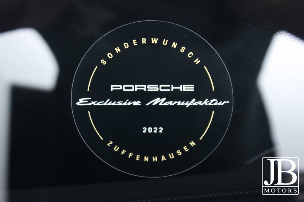 Porsche 992 GT3 Touring