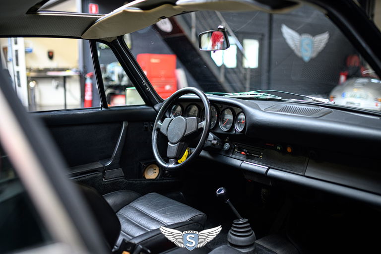 Porsche 911 Carrera (US)